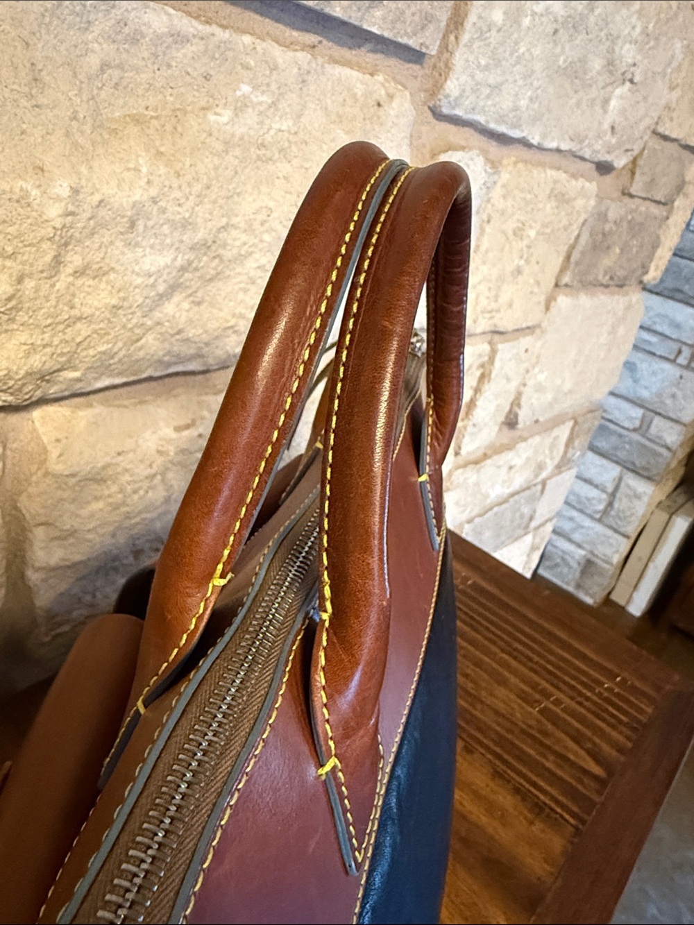 Dooney & Bourke vintage black/brown/sand Q3 Bolero Bag - Picture 9 of 13